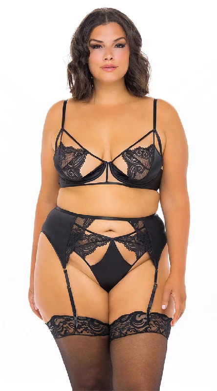 Plus Size Frame Of Mind Bra Set