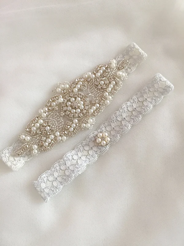 hypoallergenic women gartersELISABETH| Blue Lace Wedding Garters with Crystals and Pearls - Something blue hypoallergenic women gartersELISABETH| Blue Lace Wedding Garters with Crystals and Pearls - Something blue
