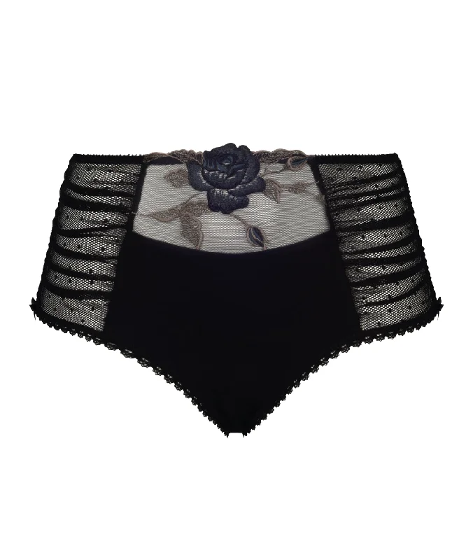 Garance Black Full Brief