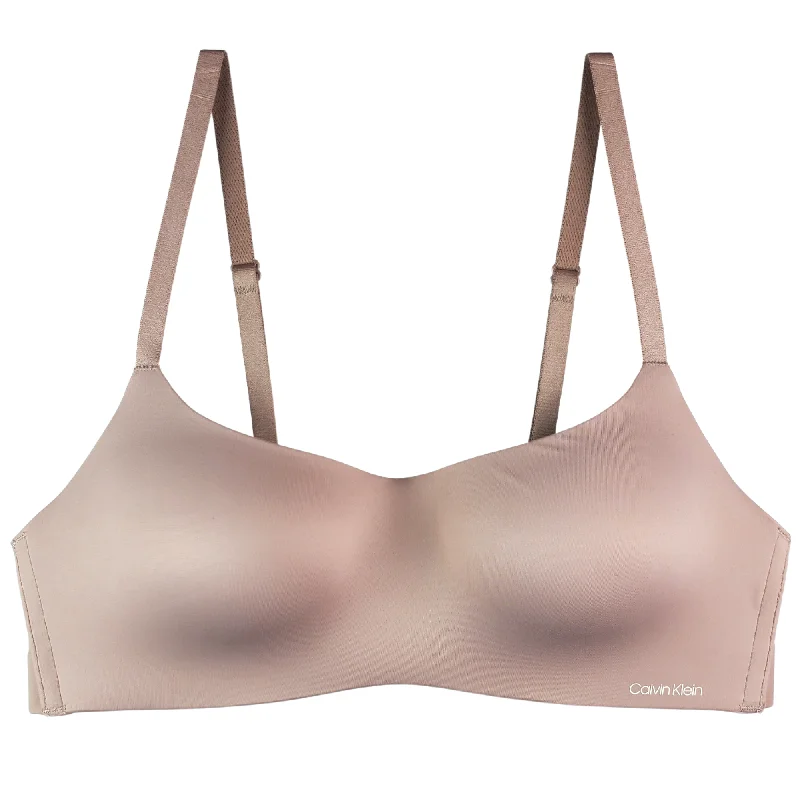 Bra with a cotton - lined cup for a natural and soft feel Calvin Klein Liquid Touch Wirefree Bra Bra with a cotton - lined cup for a natural and soft feel Calvin Klein Liquid Touch Wirefree Bra
