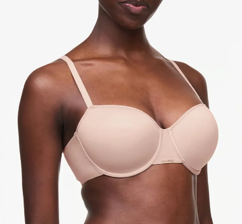 Bra with a lace - trim for an elegant and delicate touch​ Chantelle Bare Essentials Custom Fit T-Shirt Bra