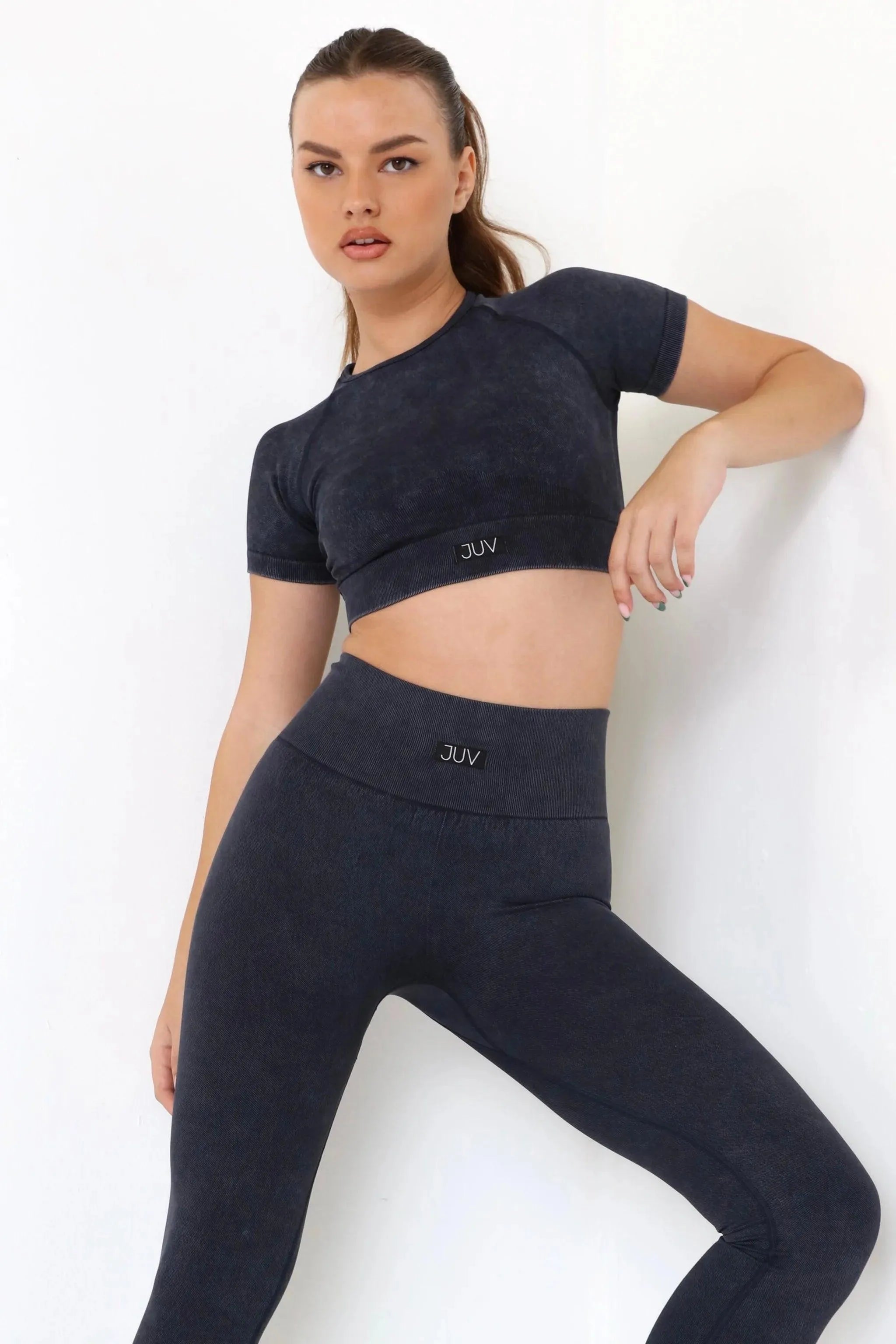 Bra with a wire - free band for a more comfortable underbust area Flexy short sleeved crop top Bra with a wire - free band for a more comfortable underbust area Flexy short sleeved crop top