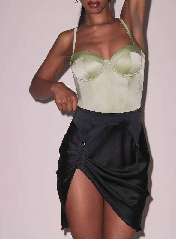 Bra with a nylon - lined cup for stretch and support​ Hamptons Bustier