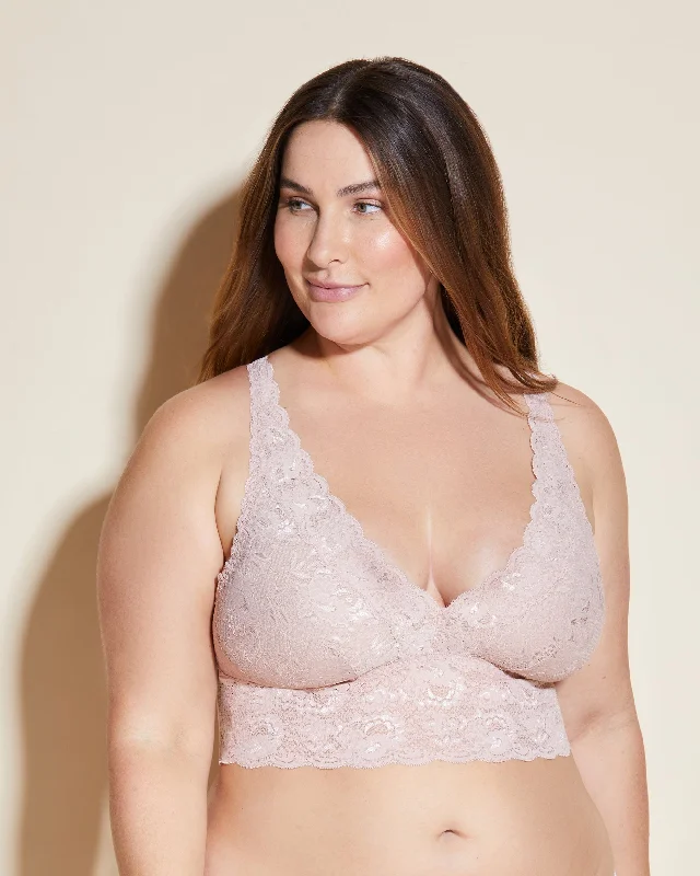 Bra with adjustable hooks for a customized fit​ Bralette Extended Plungie Longline