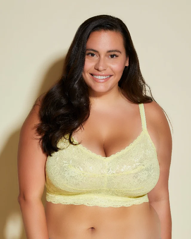 Bra with a cotton - lined cup for a natural and soft feel Bralette Sweetie Ultra Curvy Bra with a cotton - lined cup for a natural and soft feel Bralette Sweetie Ultra Curvy