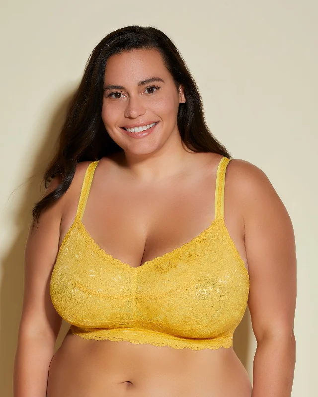 Bra with a quarter - cup design for a very revealing style Bralette Sweetie Ultra Curvy Bra with a quarter - cup design for a very revealing style Bralette Sweetie Ultra Curvy