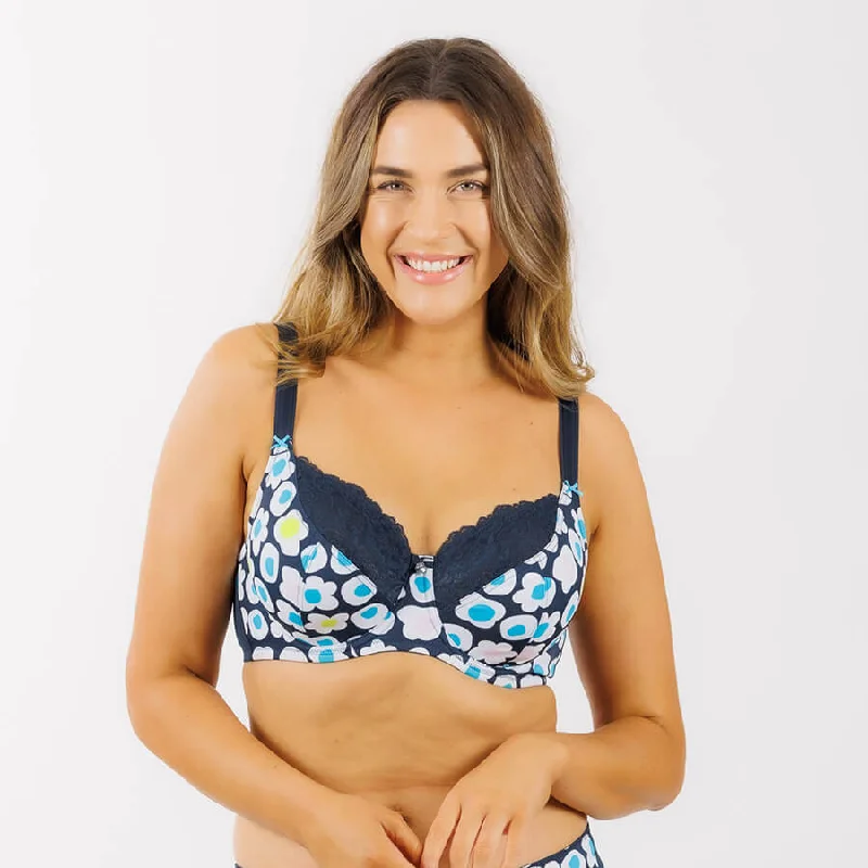Bra with wide straps for added comfort and weight distribution Print Full Cup Bra - Flora Bra with wide straps for added comfort and weight distribution Print Full Cup Bra - Flora