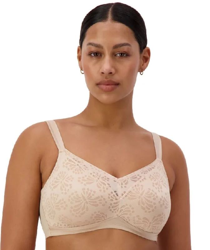 Triumph Lacy Minimiser Wire-Free Bra - New Beige