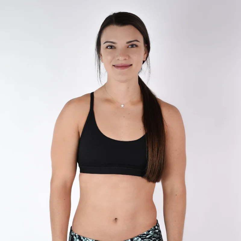 petite women sport bra with proper fitCami Sports Bra - Light Support