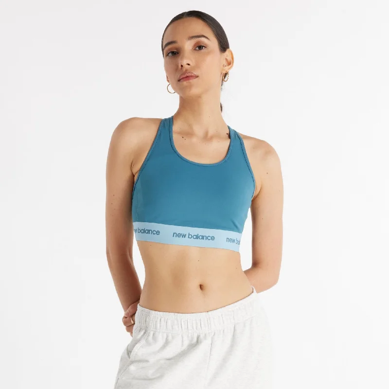 petite women sport bra with proper fitNew Balance Women's Sleek Medium Support Sports Bra petite women sport bra with proper fitNew Balance Women's Sleek Medium Support Sports Bra